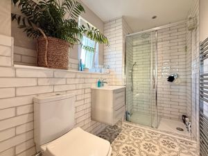 Photo 16- click for photo gallery